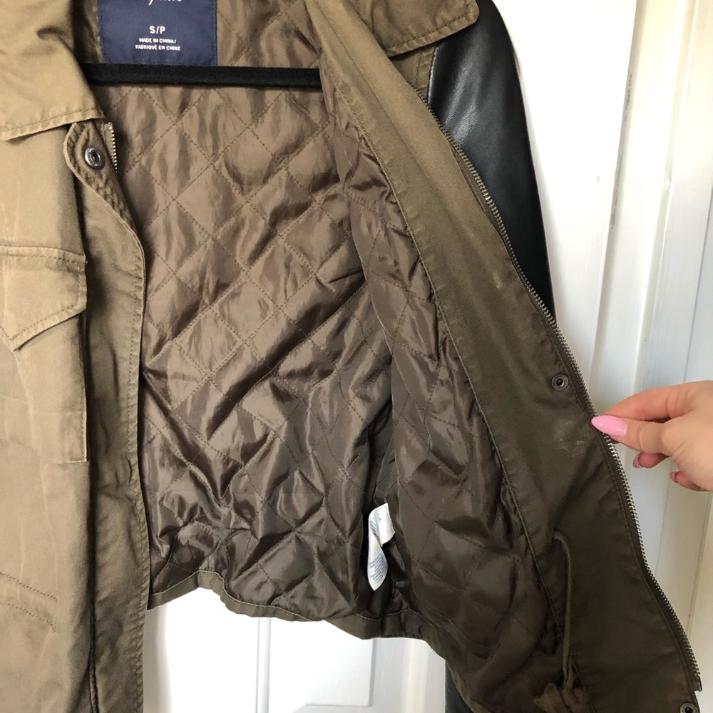 Light Fall/Spring Utility Jacket! - image 4